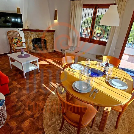 Casa Manzano. Moraira. Live It Costablanca 別荘 モライラ